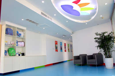 青島花開遠方教育咨詢 專業(yè)引領(lǐng)，助力成長